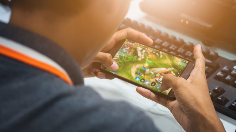 Rahasia memperpanjang umur baterai smartphone untuk penggemar gaming