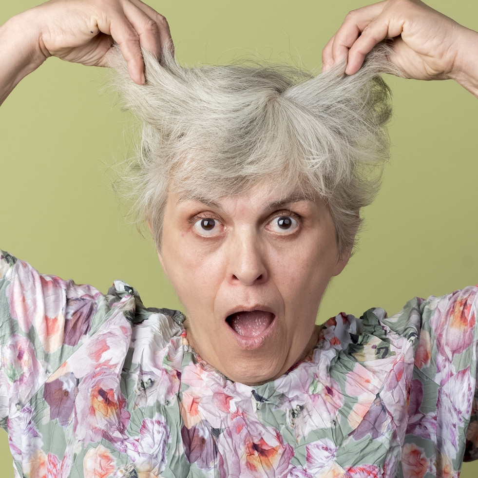 Trik menghilangkan rambut beruban tanpa pakai semir, langsung hitam pekat andalkan 1 bumbu dapur