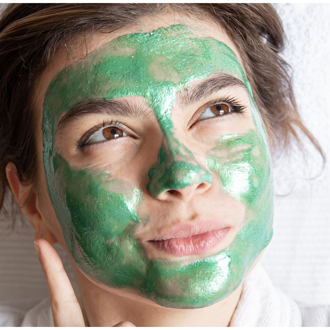 Trik hilangkan flek hitam akibat penuaan, langsung tampak muda cuma andalkan 1 sayuran