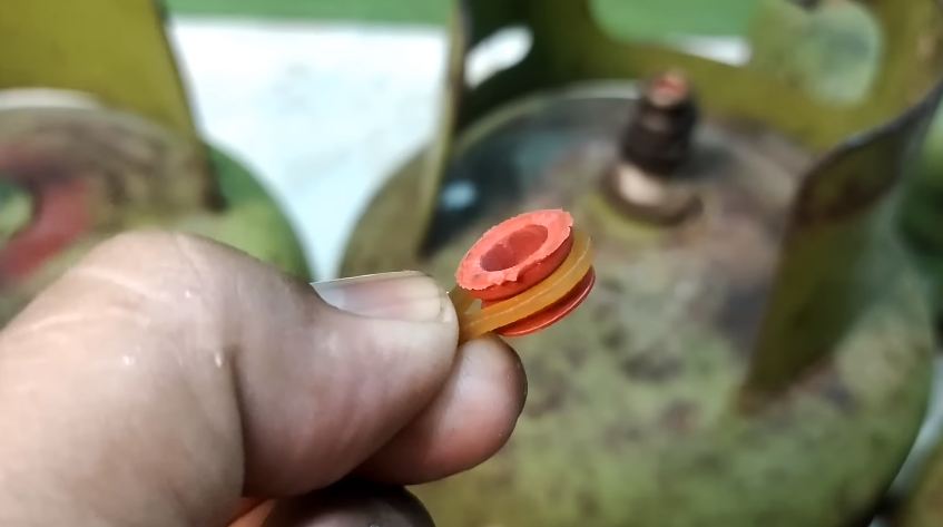  Trik mudah mengatasi kebocoran gas elpiji tanpa ditambal sabun mandi maupun ganti karet 