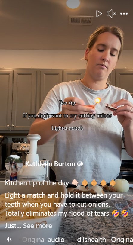 Bukan pakai tisu basah atau air, wanita ini punya cara unik mengiris bawang agar mata tak perih