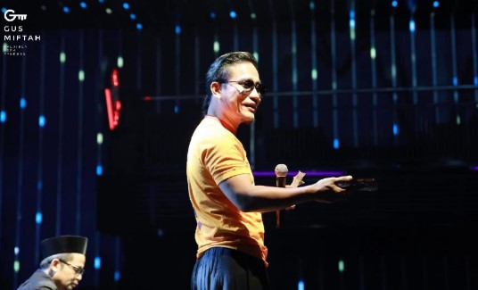 7 Kronologi Gus Miftah hina penjual es teh berujung 7 petisi copot dari jabatan Utusan Khusus Presiden