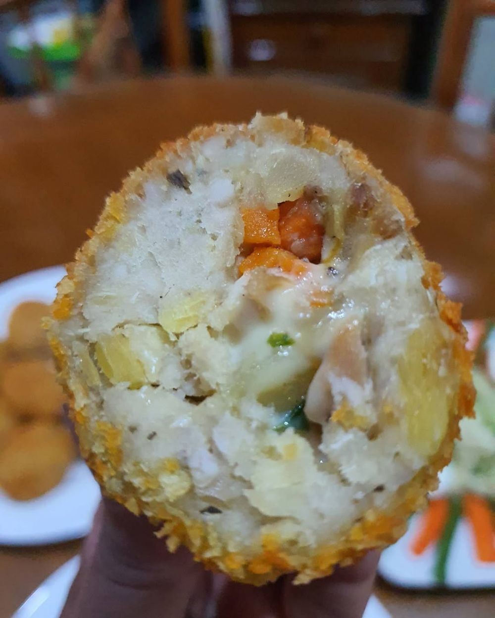 11 Resep camilan enak dari ubi talas yang bikin ketagihan