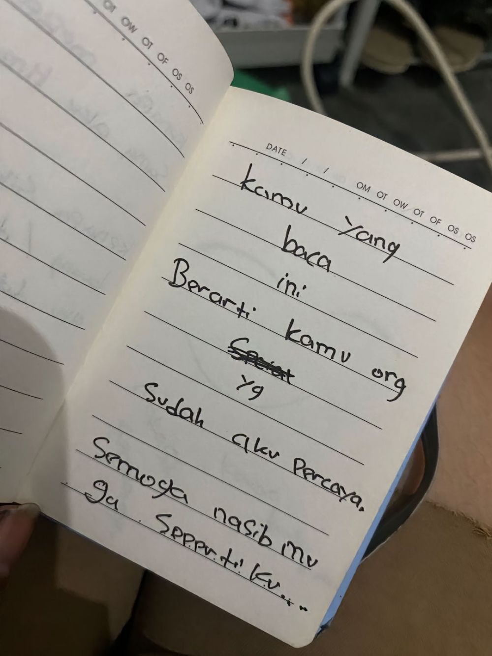 Dikira candaannya tak masuk hati, momen sang kakak baca diary adiknya ini bikin terenyuh