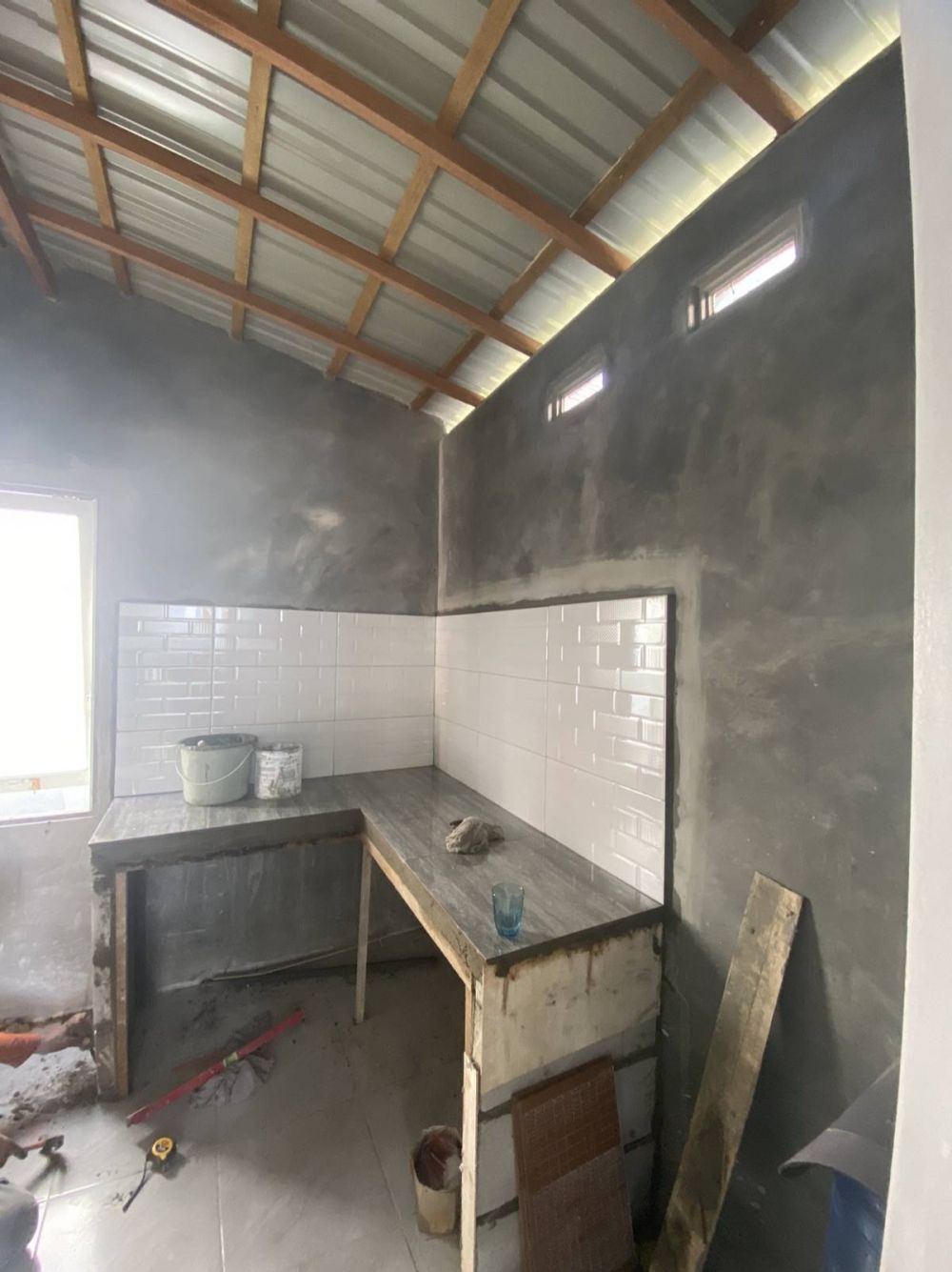 Tak perlu kitchen set mahal, 9 potret dapur rumah subsidi ini pas buat pencinta gaya minimalis