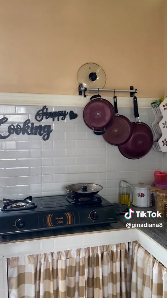 Tak perlu kitchen set mahal, 9 potret dapur rumah subsidi ini pas buat pencinta gaya minimalis