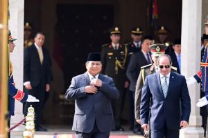 Momen kunjungan kenegaraan Presiden Prabowo ke Mesir, disambut dengan upacara megah