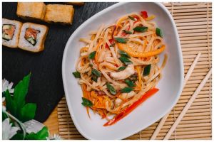 7 Resep mie rendah kalori, bagus untuk diet, lezat, dan kaya nutrisi