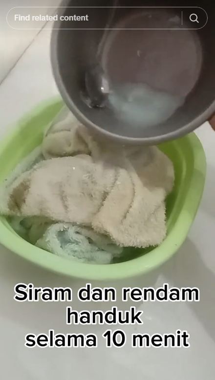 Tak pakai sabun atau sitrun, ini cara mencuci handuk bau apek dan noda hitam cuma tambah 1 bahan dapur