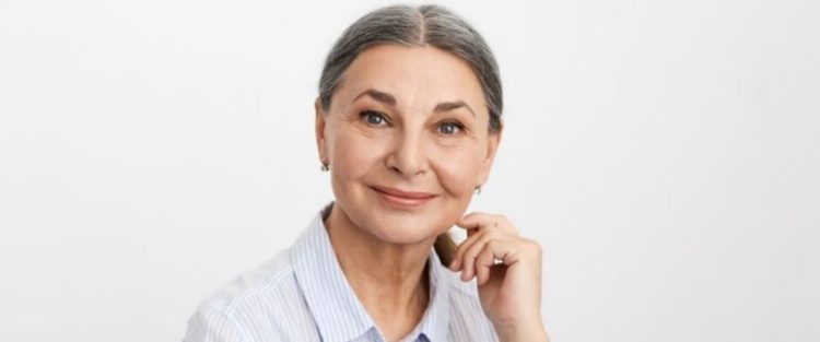 Usia 60 jadi tampak seperti 40 tahun, ini trik bikin wajah bebas keriput dengan 3 bahan alami