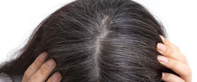 Tak pakai pewarna rambut dan henna, ini cara kembalikan warna hitam rambut uban dengan 2 bahan dapur