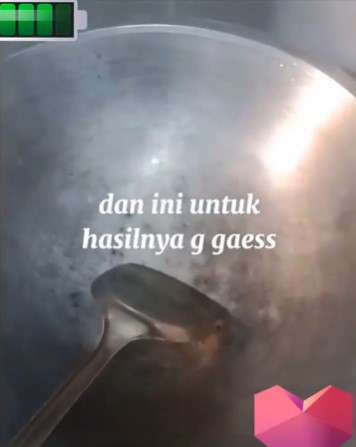 Cukup dengan 1 bumbu dapur, begini trik mudah menghilangkan noda gosong di dasar wajan