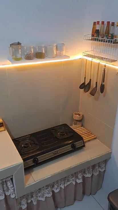 Tanpa kitchen set mahal, 11 potret dapur sederhana usai dimakeover ini hasilnya bikin mata susah kedip