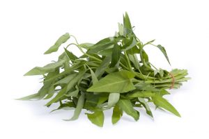 Tak lebih dari 3 menit, ini 5 cara merebus sayur kangkung agar tetap hijau segar