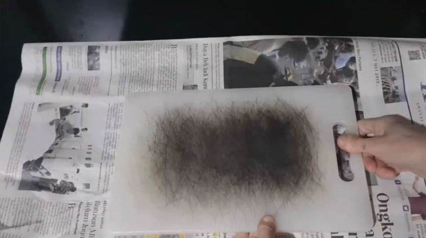 Trik bersihkan talenan plastik kotor agar kinclong lagi tanpa digosok pasta gigi