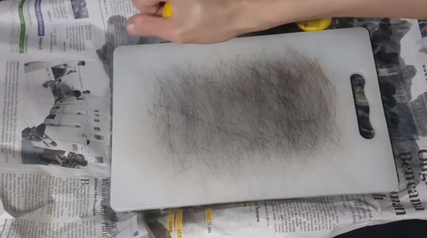 Trik bersihkan talenan plastik kotor agar kinclong lagi tanpa digosok pasta gigi