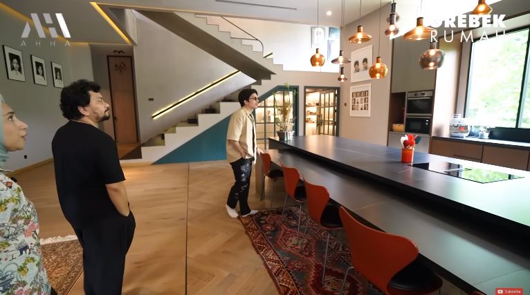 Huniannya ditaksir Rp 100 M, intip 9 potret dapur dr.Tompi, ruang simpan khusus panci mirip di toko