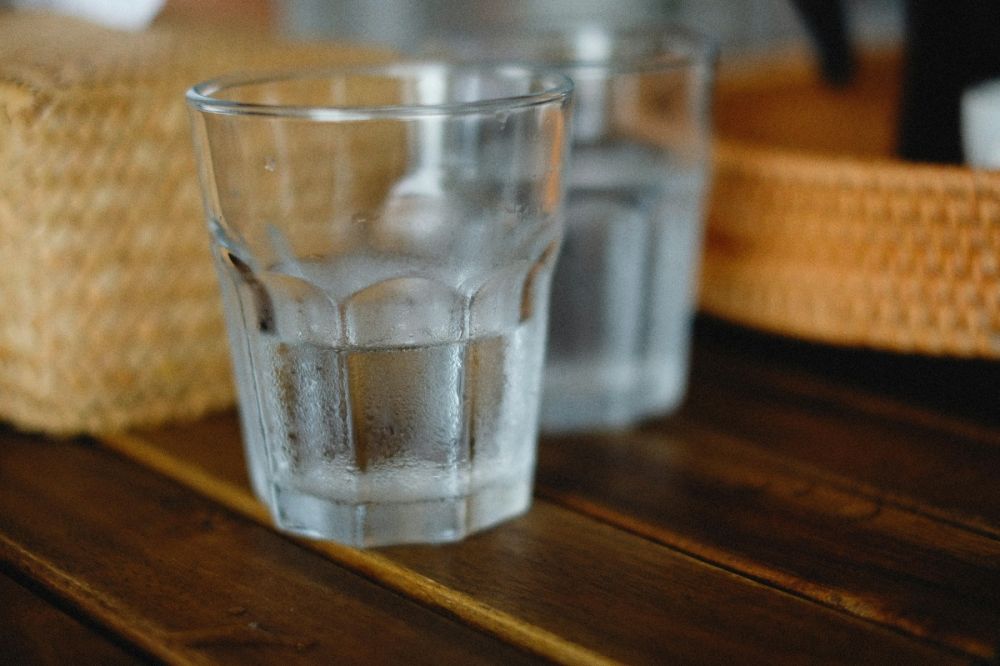 Duri ikan nyangkut di tenggorokan? Ini 5 panduan pertolongan pertama yang aman