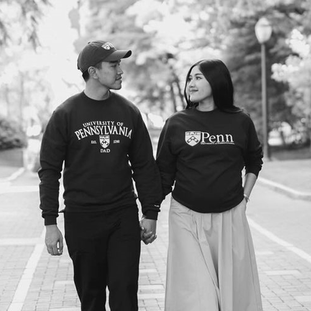 Potret maternity Erina Gudono, pakai busana rancangan desainer langganan artis internasional