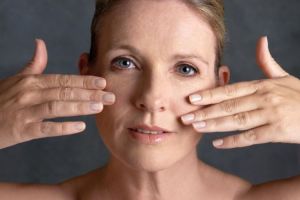 Tanpa beli kolagen bubuk, cara atasi kulit kendur dan cepat keriput ini cuma pakai 1 jenis umbi-umbian