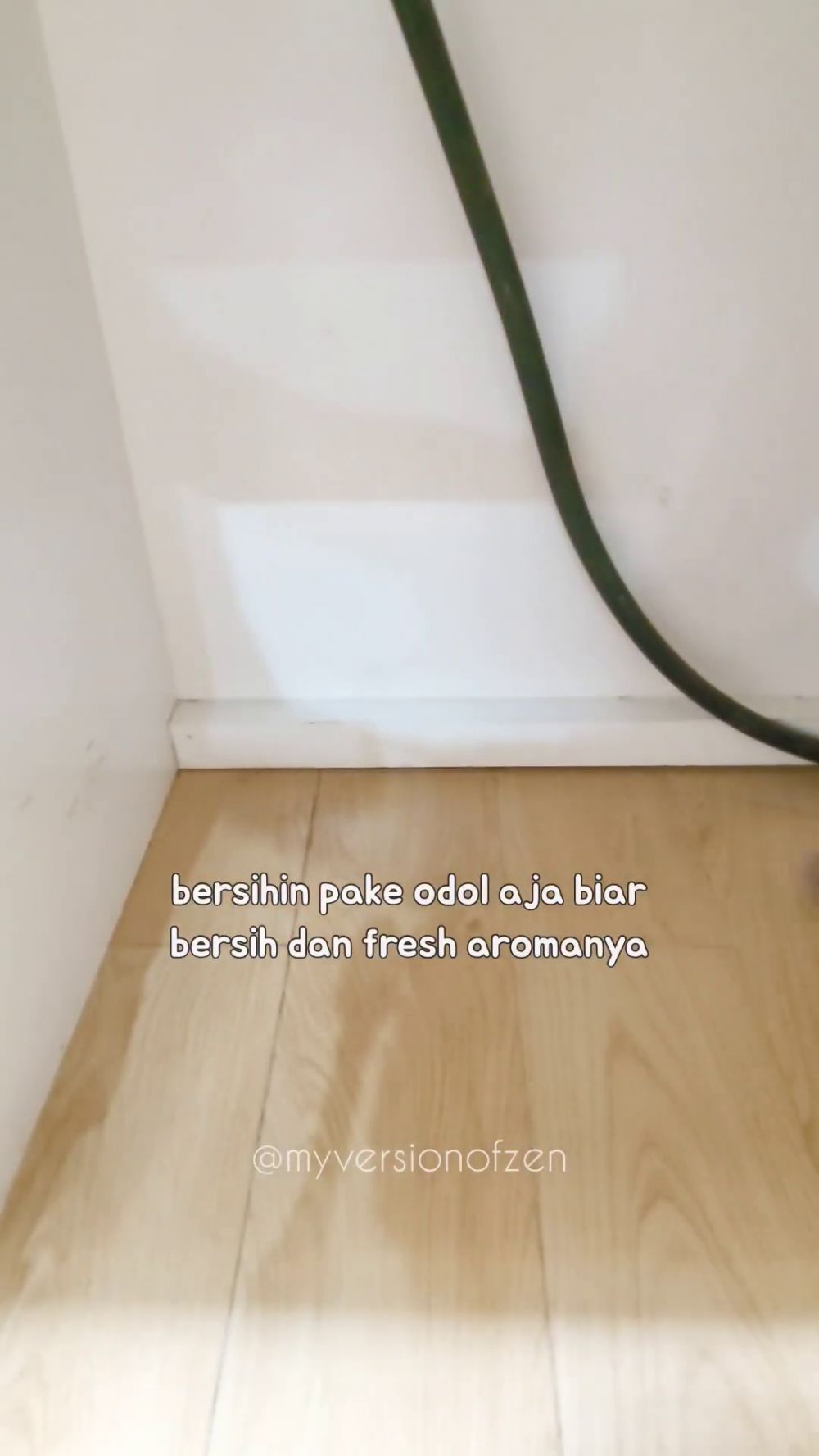 Cara bersihkan kolong dapur supaya bebas tikus dan lebih wangi, cuma pakai 1 bahan sederhana ini