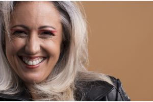 Disangka pakai semir, ini trik menghilangkan rambut beruban jadi hitam pekat hanya pakai 1 bumbu dapur