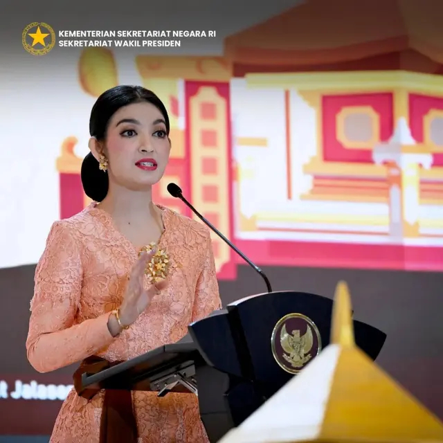 Buka pameran UMKM lokal, dandanan Selvi Ananda dinilai berlebihan