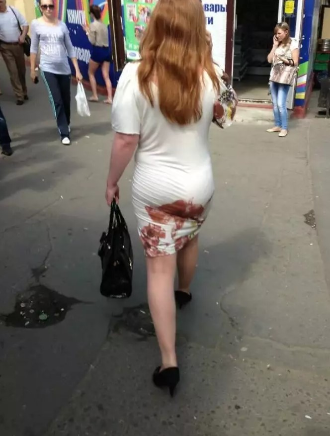 Desainnya bikin pusing sampai lihat dua kali, 11 potret lucu pakaian bermotif ini nggak habis pikir