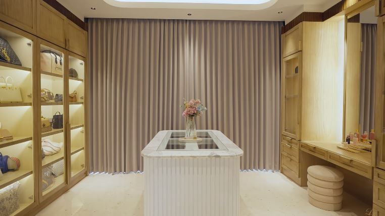 Berasa liburan setiap hari, intip 11 potret kamar tidur Citra Kirana, desainnya mirip resort bintang 5