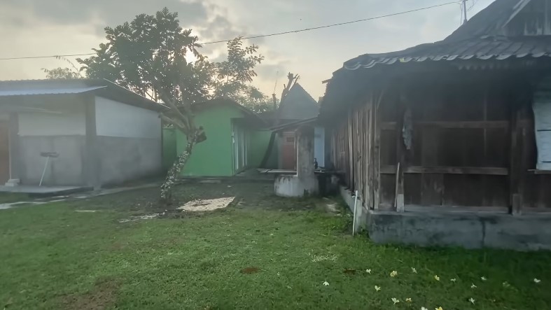 11 Potret rumah kakek Jokowi di Boyolali diperkirakan berusia satu abad, sederhana berdinding kayu