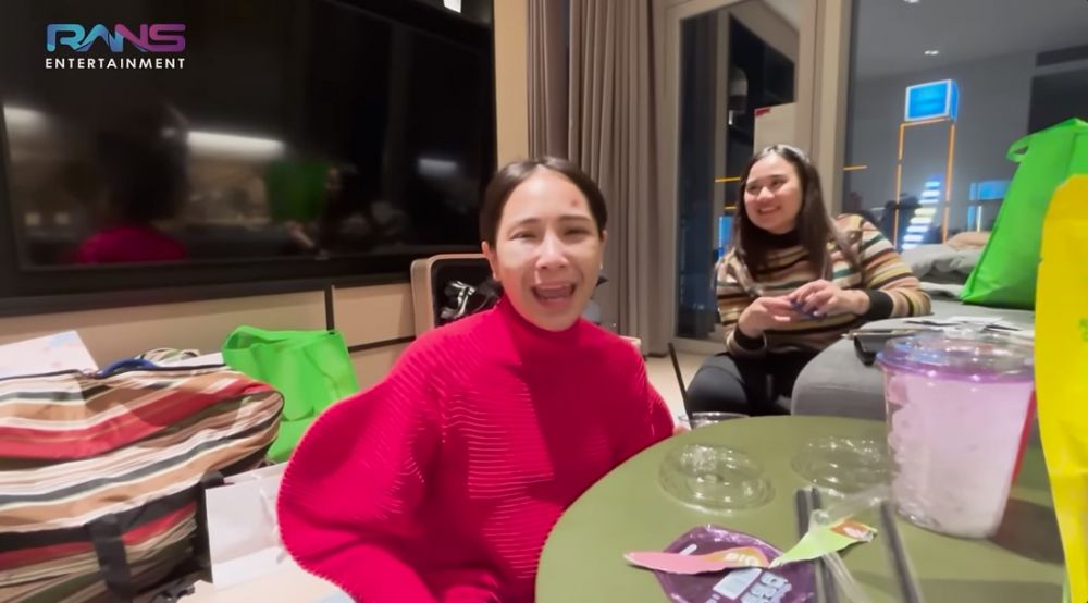 Nagita Slavina jalani perawatan kecantikan di Korea Selatan, kondisi wajahnya dikira operasi plastik