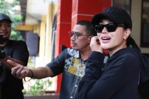 Surat terbuka Nikita Mirzani untuk Kapolres Jaksel, curhat kini anaknya malah jadi tersangka