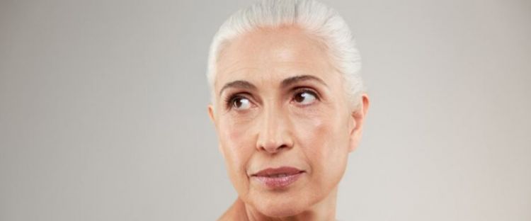 Tak perlu botoks, ini trik cegah kulit mengendur dan cepat keriput dengan 1 jenis bahan minuman