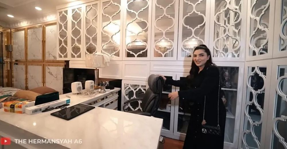 Ada gorden pakai remote control, intip 11 potret kamar Anang dan Ashanty, dilengkapi teknologi canggih
