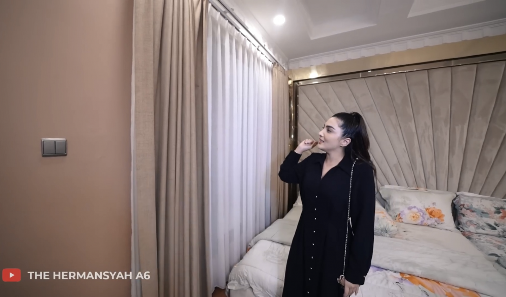 Ada gorden pakai remote control, intip 11 potret kamar Anang dan Ashanty, dilengkapi teknologi canggih