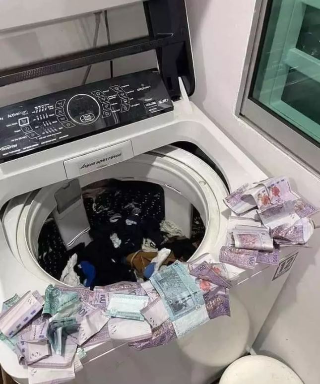 Serasa dapat kejutan tak terduga, 11 potret kocak dapat rezeki nomplok ini bikin nyengir seharian