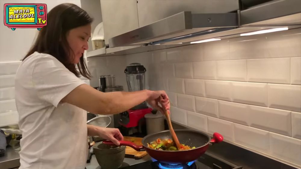10 Potret dapur kotor Maia Estianty, tak kalah mewah dan canggih ketimbang dapur bersih