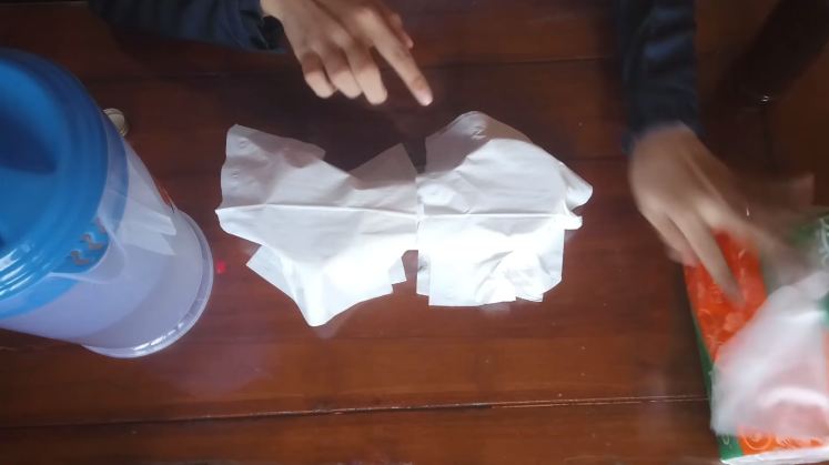 Bukan ditambah air, ini trik mudah membedakan madu asli dan palsu dengan 1 alat sederhana