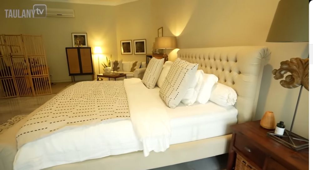 Pilih tinggal di kontrakan, intip 9 potret kamar Sophia Latjuba yang simpel tapi nyaman