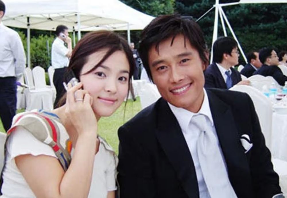 Ternyata Front Man ‘Squid Game’ pernah pacaran dengan Song Hye-kyo, begini 9 potret lawasnya