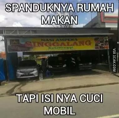 11 Gaya lucu orang nyuci kendaraan ini bikin tepuk jidat, susah diungkap dengan kata-kata