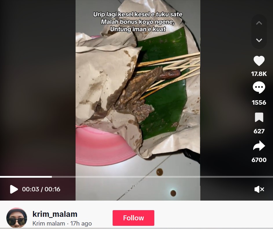 Jika tak teliti bisa berdarah-darah, momen wanita temukan bonus topping tak terduga dalam sate bungkus