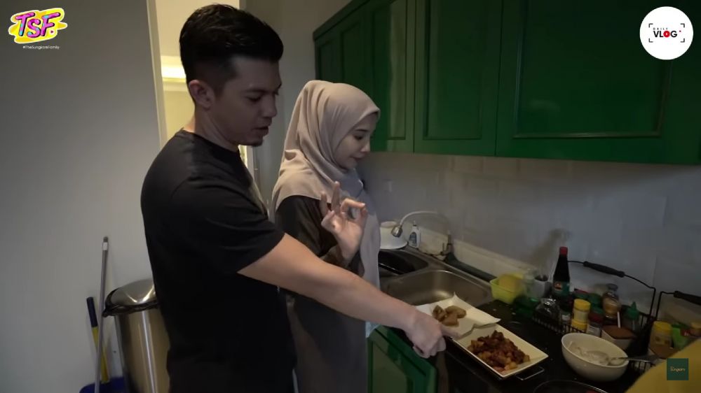 Letaknya tersembunyi, ini 9 potret dapur kotor Zaskia Sungkar nggak kalah mewah dari dapur bersihnya