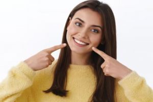 Cara menghilangkan noda kuning pada gigi gunakan 1 jenis bumbu dapur, bukan pakai baking soda