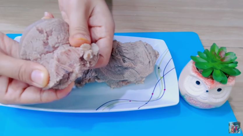 Trik mengempukkan daging sapi tanpa presto dalam 12 menit, cuma andalkan dua bahan dapur