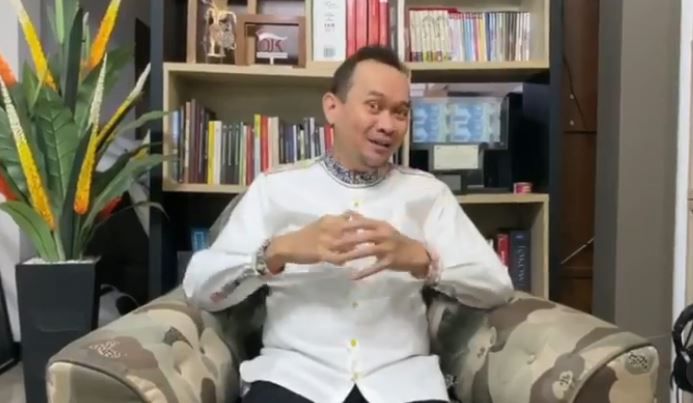 11 Potret rumah Cak Lontong yang letaknya mepet masjid, jauh dari kesan mewah