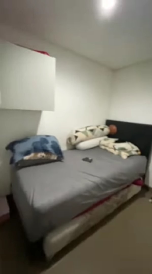 7 Potret kamar ART Nikita Mirzani ini letaknya jadi satu dengan garasi, seperti kamar kos