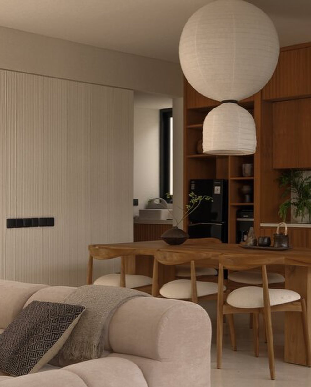 8 Potret rumah Fanny Ghassani ini vibesnya berasa tinggal di vila, estetik pol, pemandangannya sawah