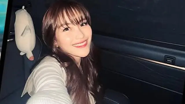 Momen Ayu Ting Ting tolak makanan gratis dari pedagang, alasannya bikin fans salut