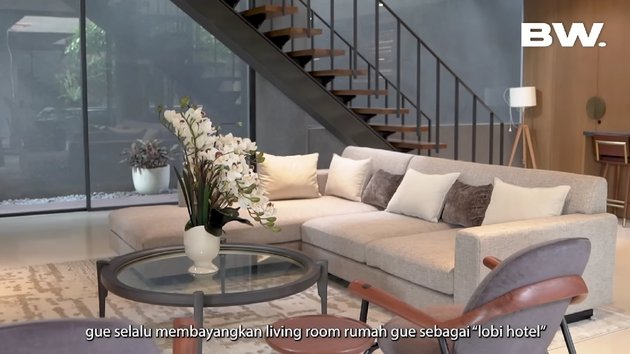 9 Potret dapur rumah Boy William seharga Rp 30 M, bak di film Twilight menyatu dengan ruang tamu